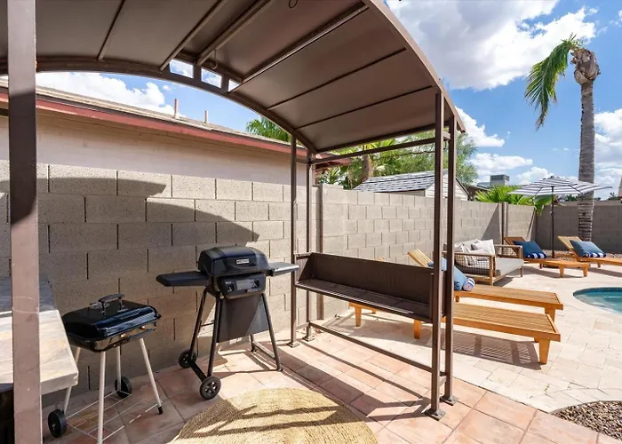 Min From Sports Stadiums Pool & Hot Tub Glendale